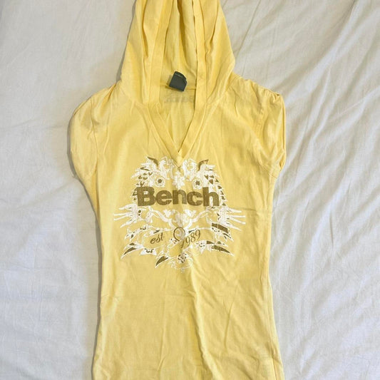 2000s vintage bench short sleeve hoodie top