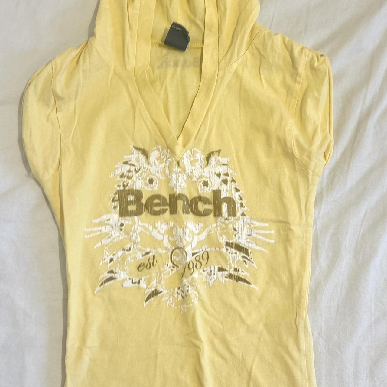 2000s vintage bench short sleeve hoodie top